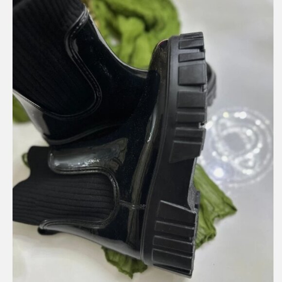 Rubber Chelsea Boots Waterproof Size: 8 - Picture 5 of 7
